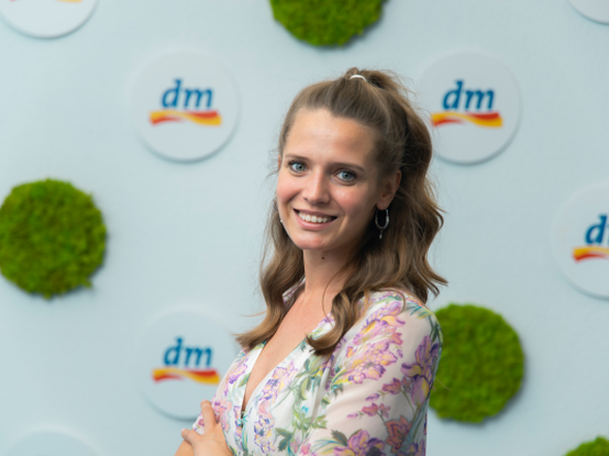 dm djelatnica na skladištu